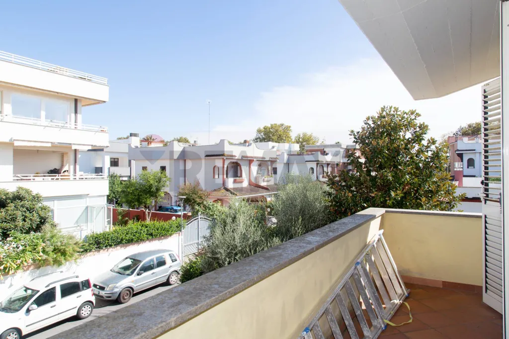 Balcon - Bifamiliar Villa with Terrace in Anzio