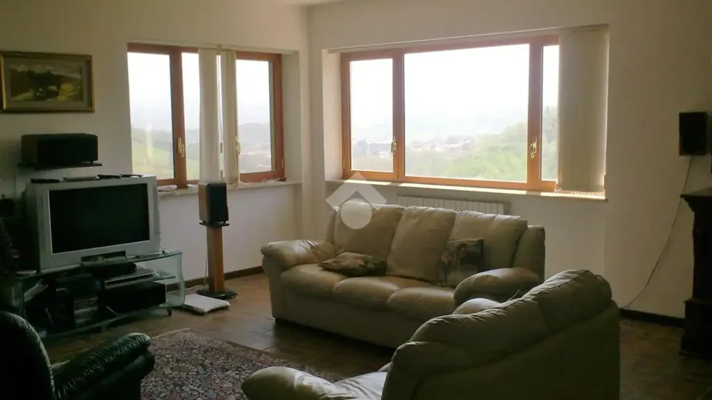Séjour - Villa with Private Garden in Castrolibero
