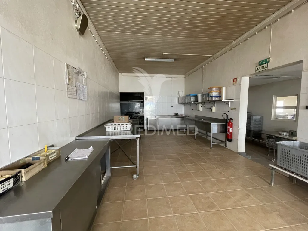 Cuisine - Industrial Unit with Bakery in Urzelina