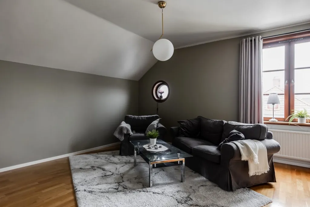 Living Room - Charming Two-Bedroom Flat with Balcony in Central North