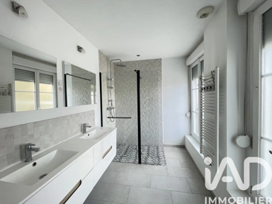 Vannitoad - Duplex with Terrace in Châlons-en-Champagne