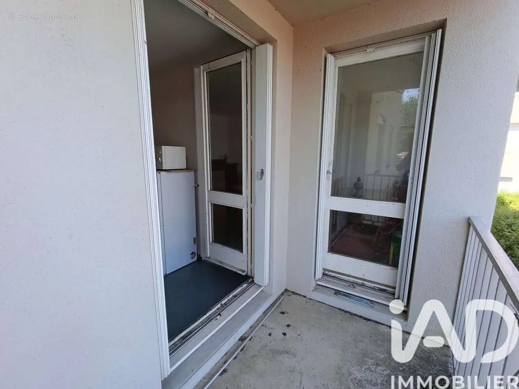 Balcon - Appartement à Rénover avec Balcon à Nouzonville