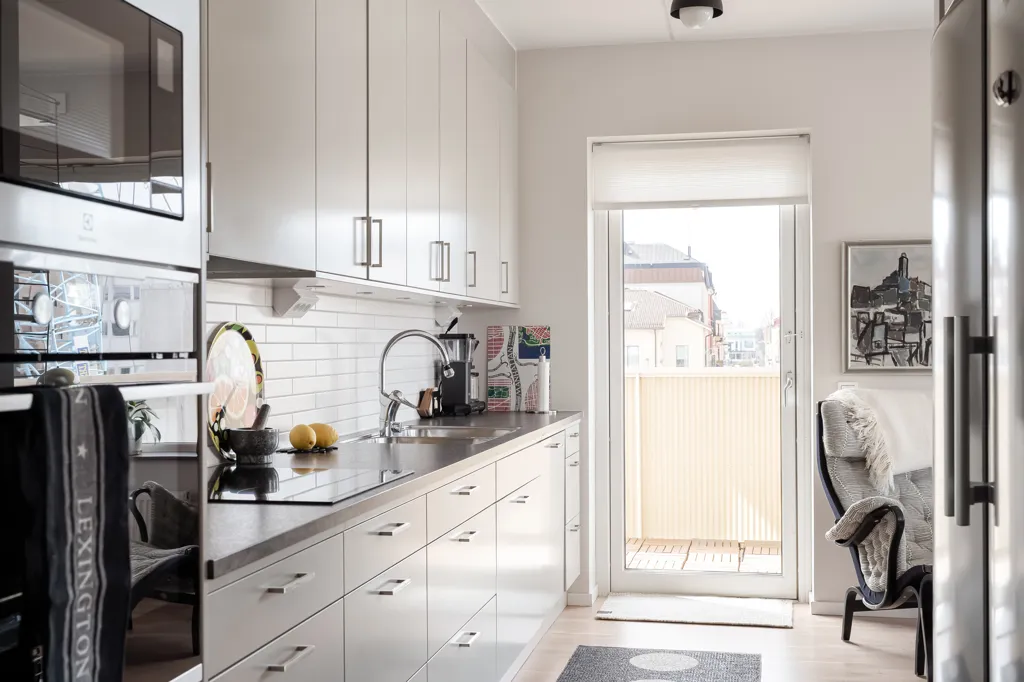 Köök - Apartment with Balcony in Central Kristianstad