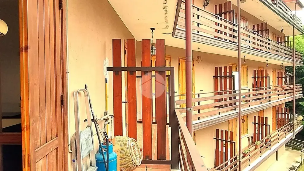 Rõdu - Apartment with Balcony in Filettino