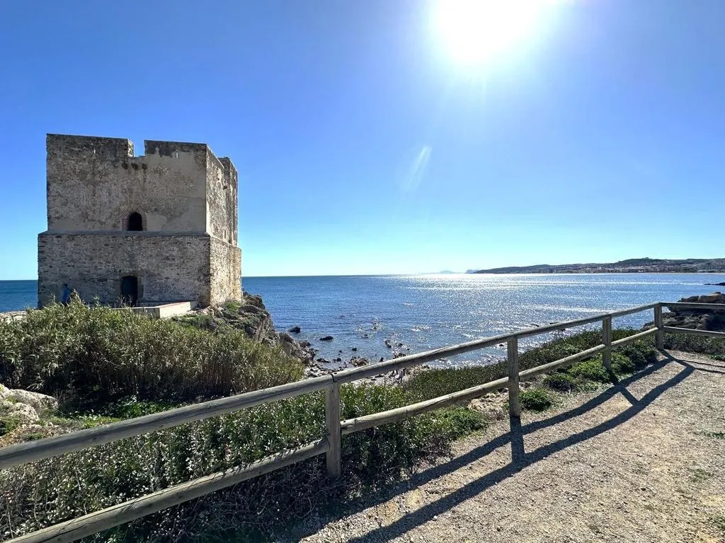 Välivaade - Beachfront Flat with Private Garden in Casares