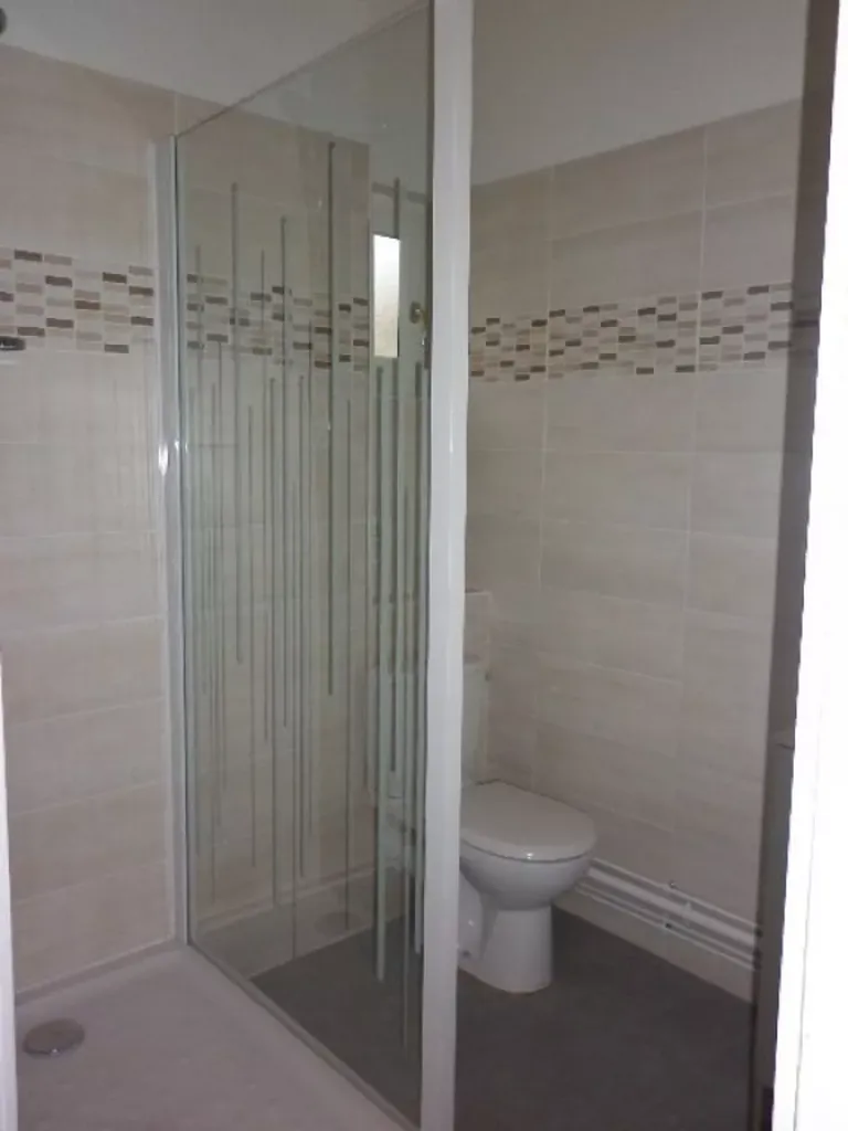Vannitoad - Quiet Studio Flat with Courtyard View in Chalons