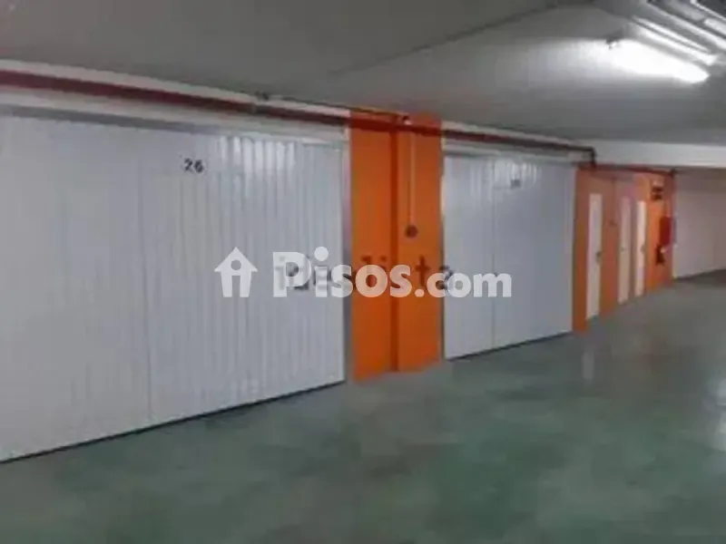 Garaaž - Modern Flat with Pool in City Centre
