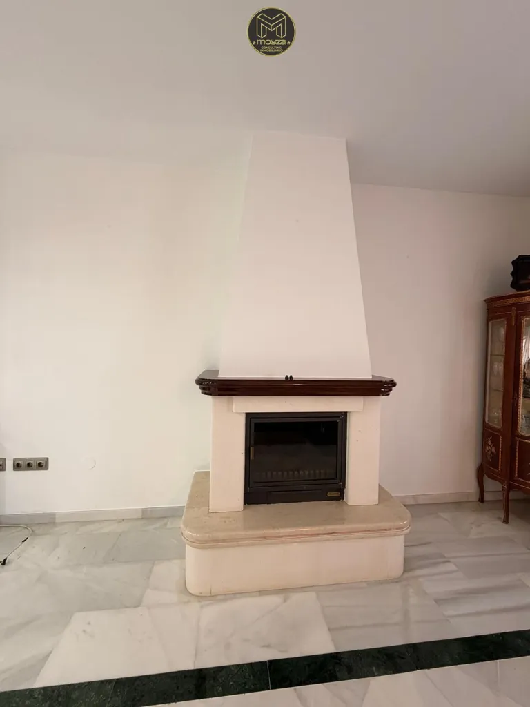 Elutuba - Luxury Villa with Private Garage on Gran Bulevar