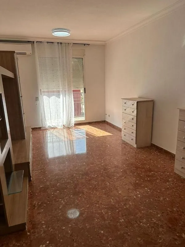 Chambres - 3-Bedroom Flat with Balcony in Albal
