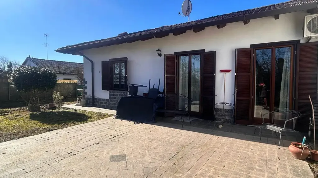 Terrasse - Villa with Garden in Gambolo', Belcreda