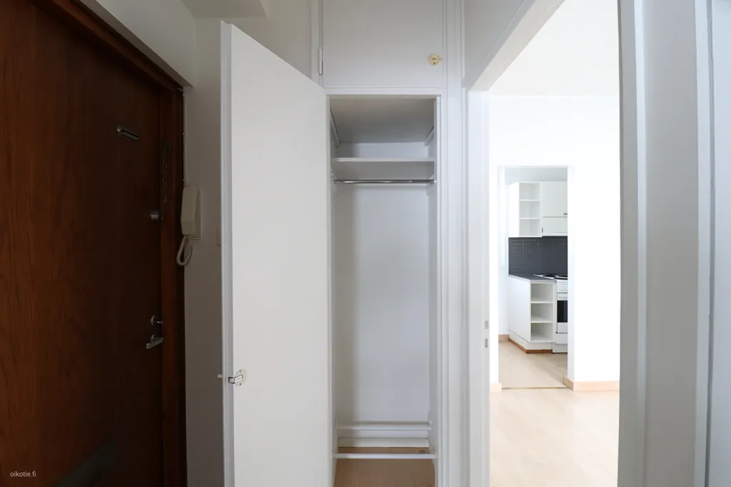 Pièces - Two-Bedroom Flat with Sauna in Alppila, Helsinki