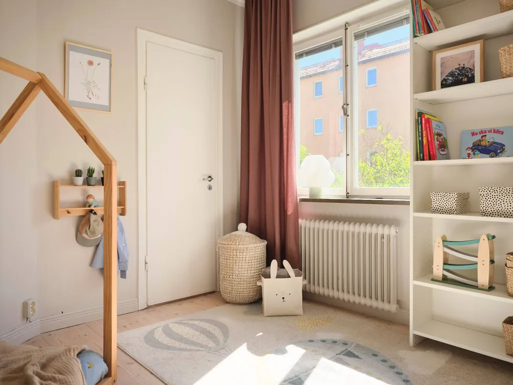 Magamistoad - Funkistyle Flat with Balcony in Midsommarkransen