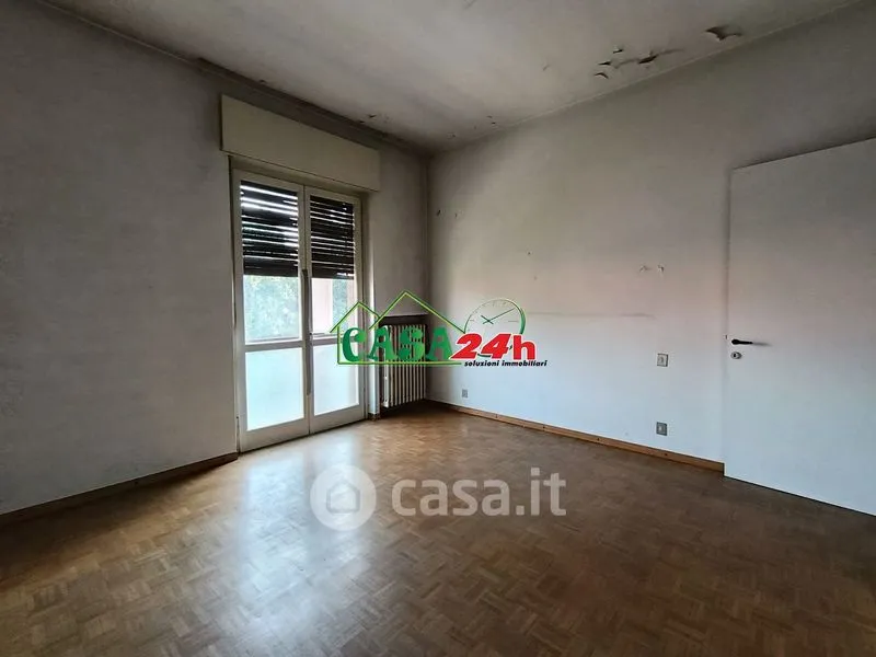 Pièces - Triplex House with Communal Garden in Saronno