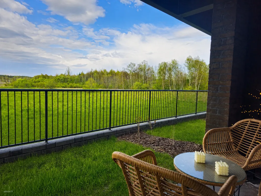 Balcon - Modern Studio with Garden in Vantaa