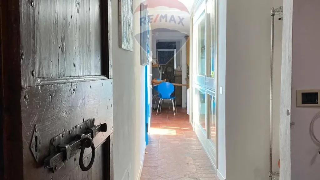 Esik - Charming 2-Bedroom Apartment in Bergamo