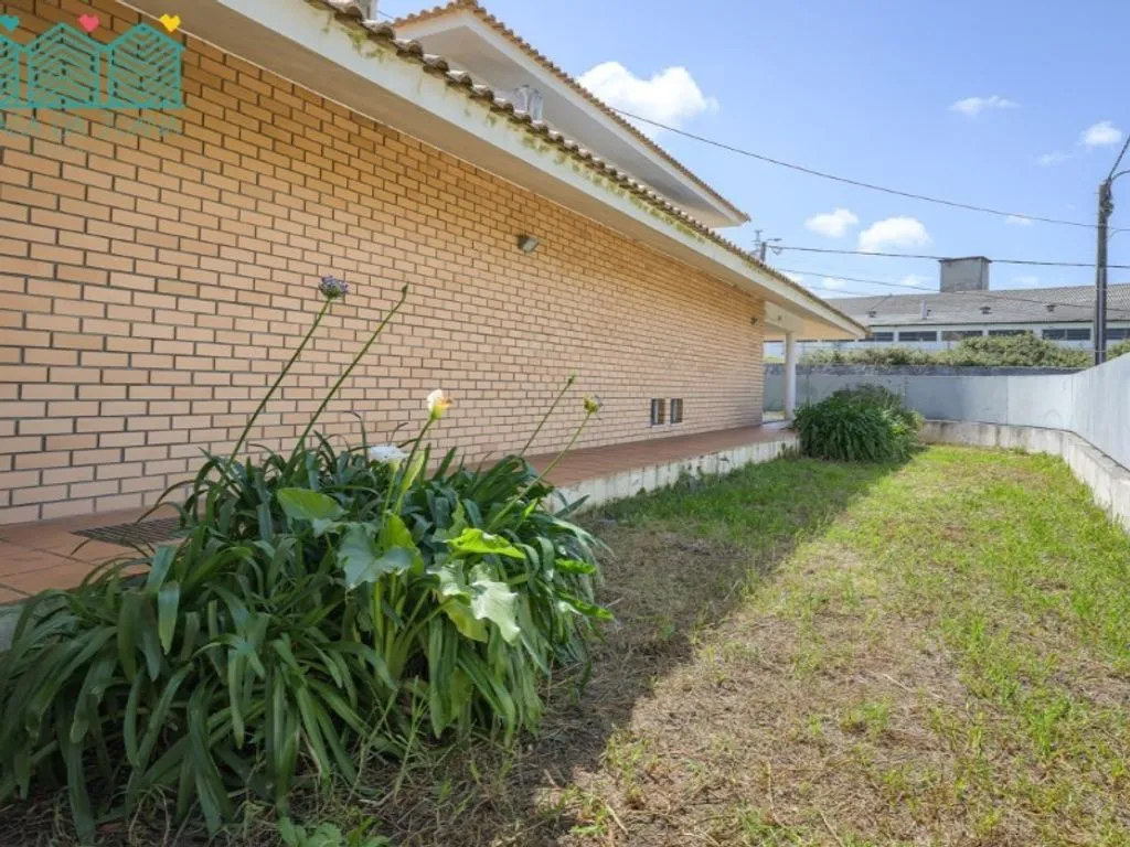 Jardin - Luxury Villa with Pool in Aveiro