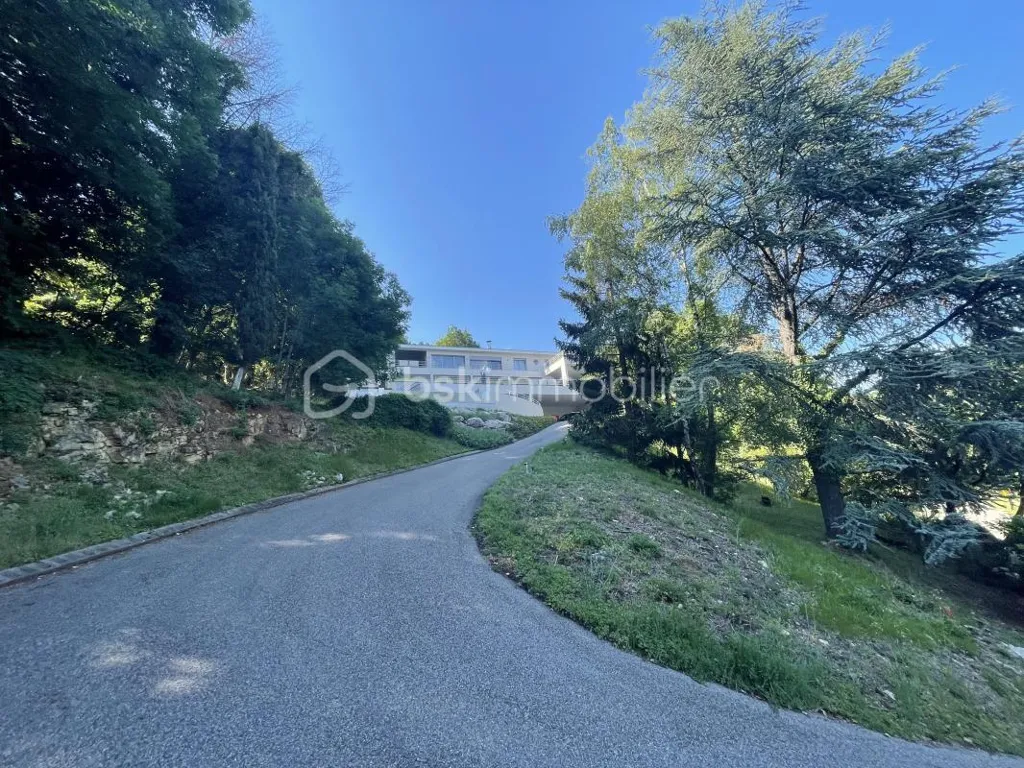Extérieur - Villa d'Architecte avec Vue Panoramique à Veurey-Voroize
