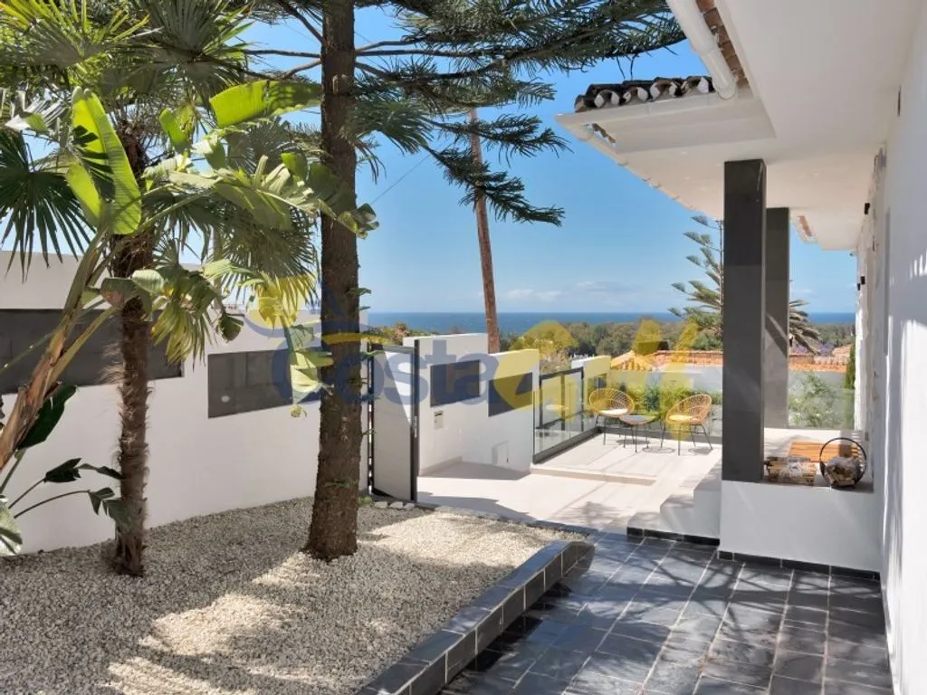 Terrasse - Luxury Villa with Pool in Elviria, Marbella