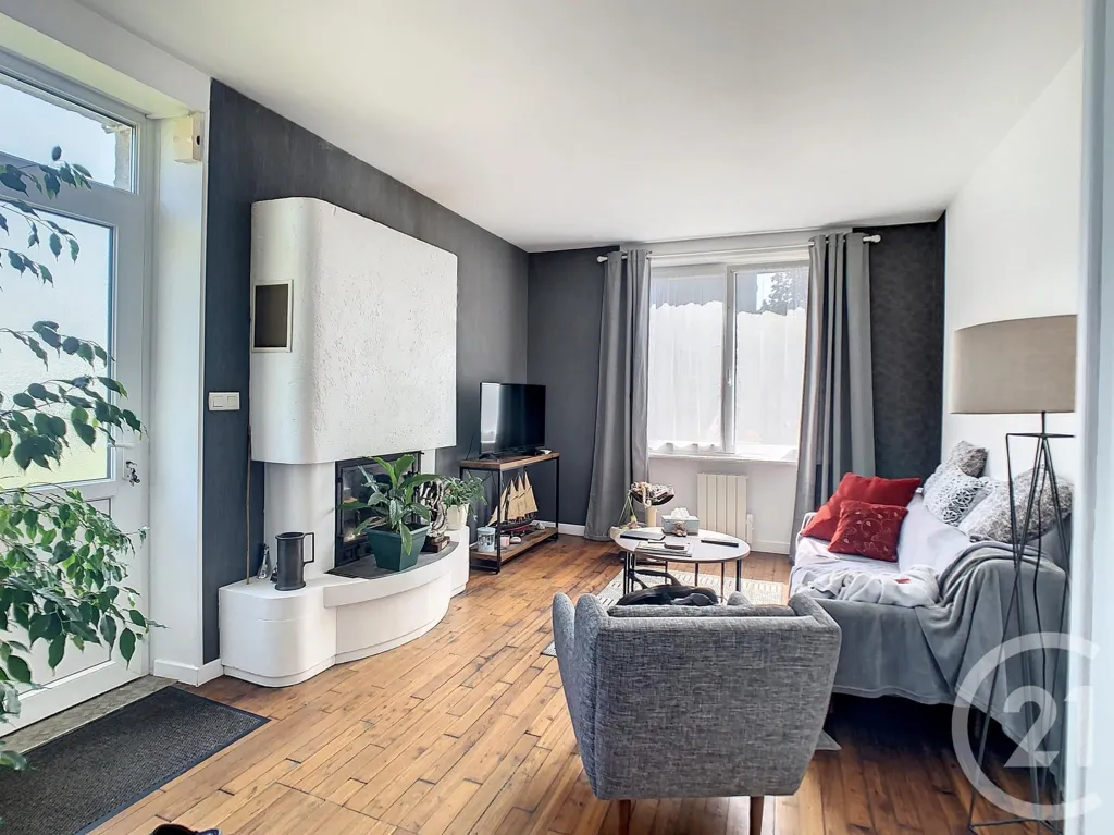 Séjour - Maison de Bourg Rénovée avec Jardin à Quévert