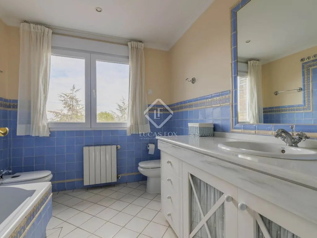 Vannitoad - Luxury Villa with Pool in Boadilla del Monte
