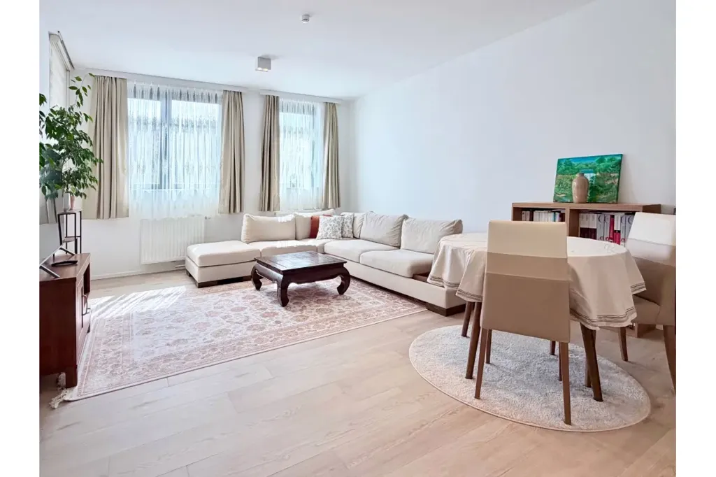 Elutuba - Bright Apartment with Terrace in Jambes