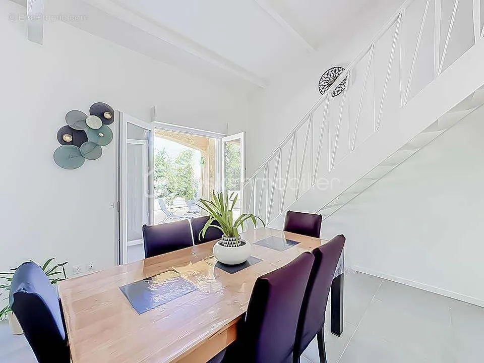 Sala da pranzo - Renovated Villa with Pool in Marseillan