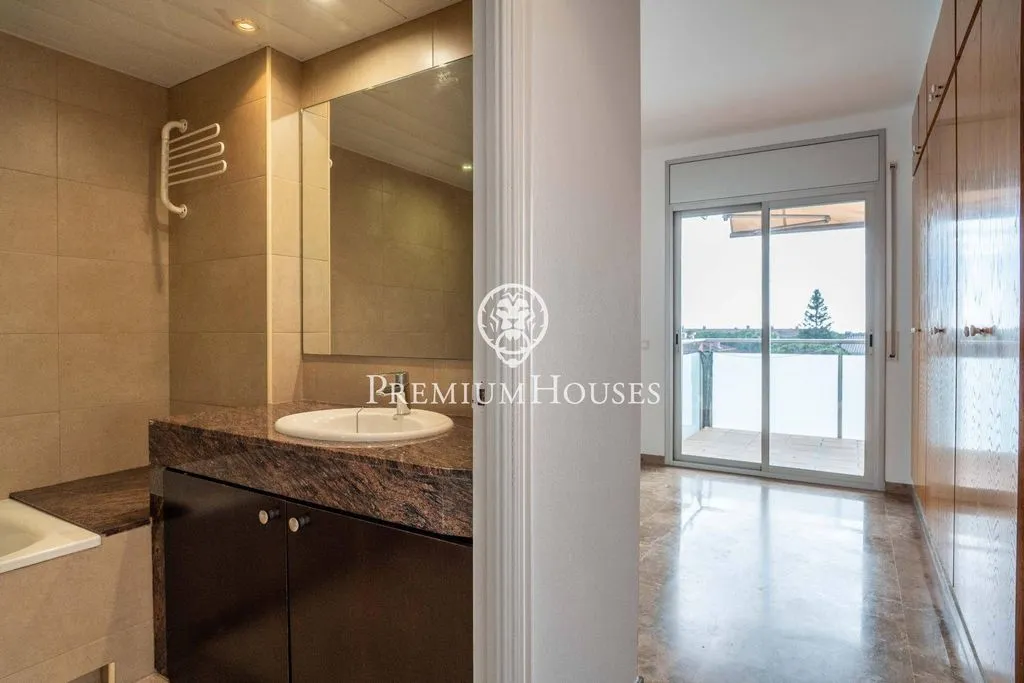 Bagni - Luxury Penthouse with Sea View in Gavà Mar
