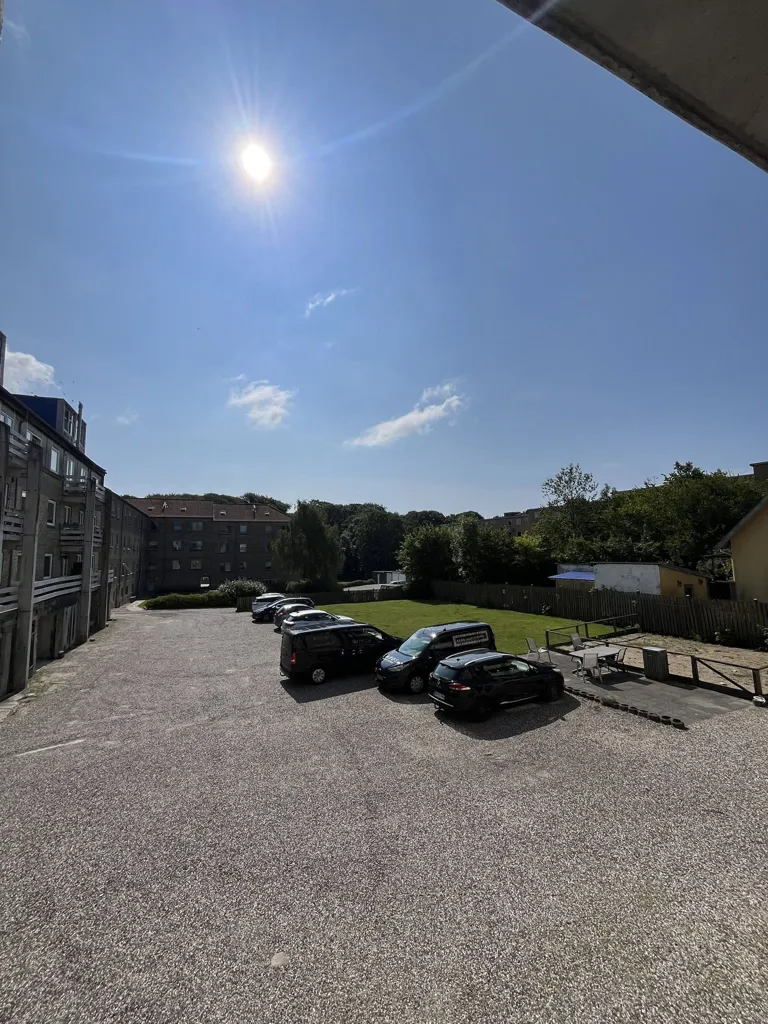 Välivaade - 2-Bedroom Flat with Balcony in Lys
