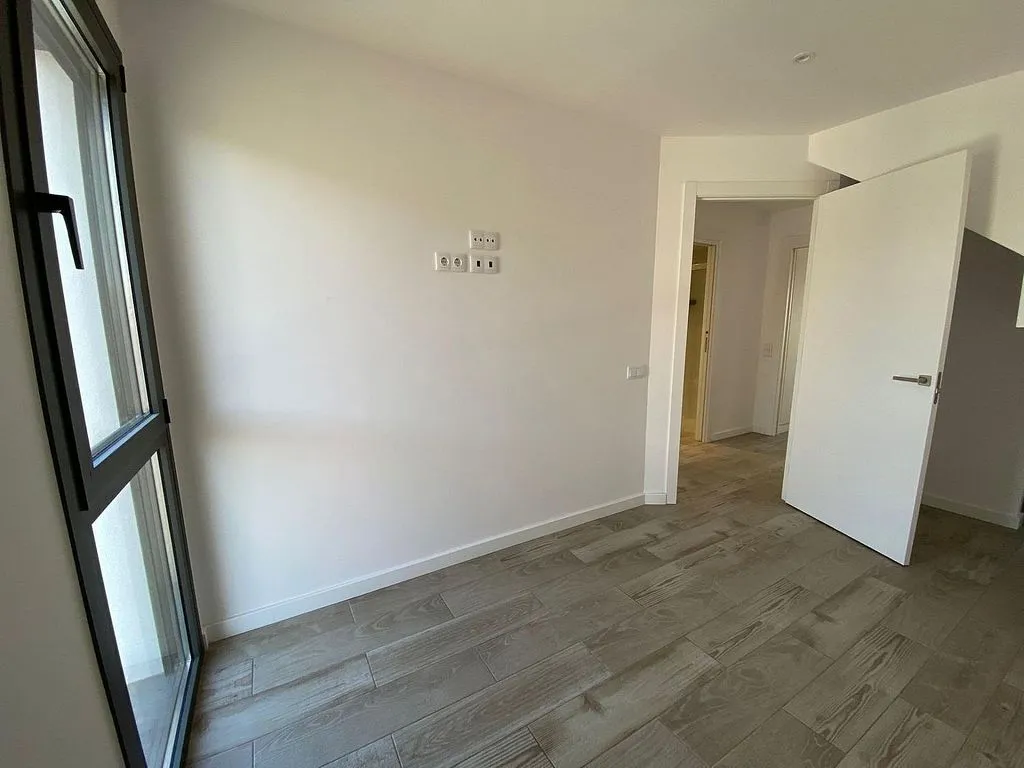 Esik - Duplex with Terrace in Set Camins, Igualada