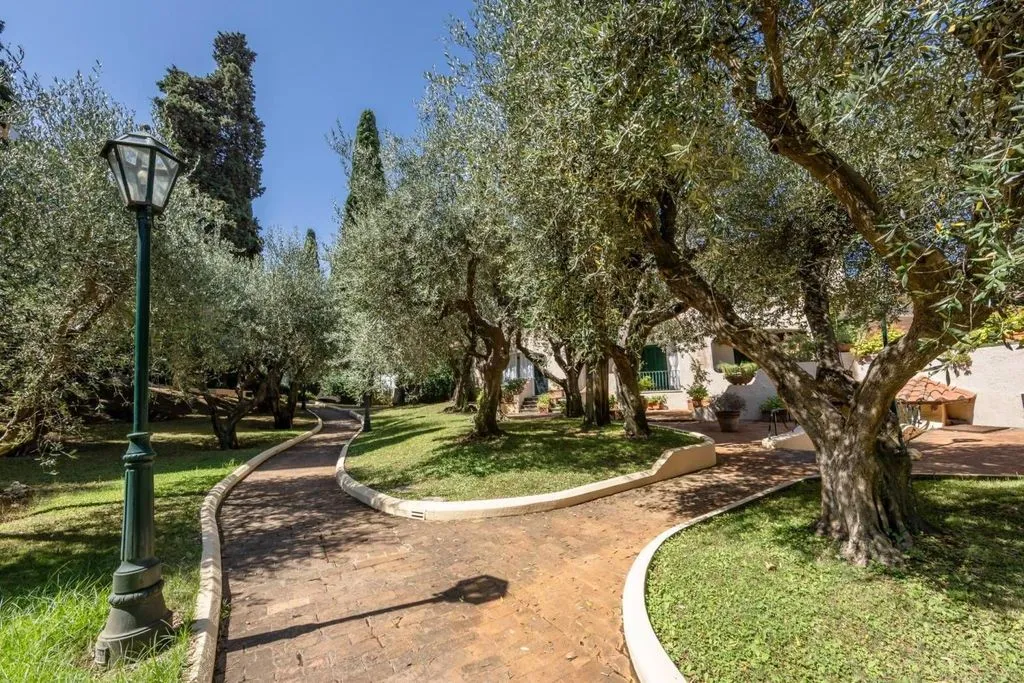 Aed - Luxury Flat in Historic Villa, Porto Ercole