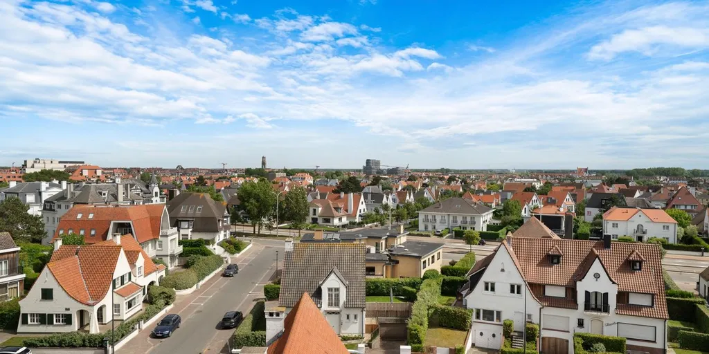 Vue aérienne - Penthouse Ensoleillé avec Terrasses à Knokke