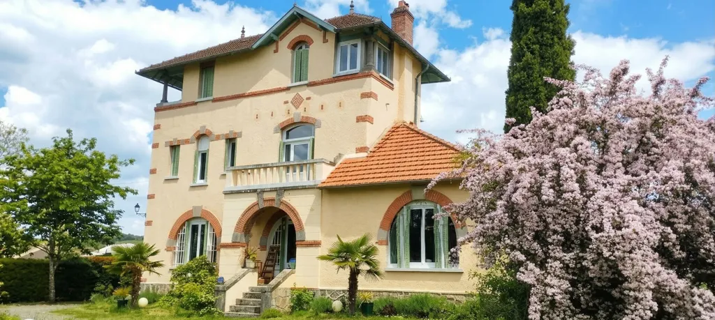 Välivaade - Art Deco House with Pool near Figeac