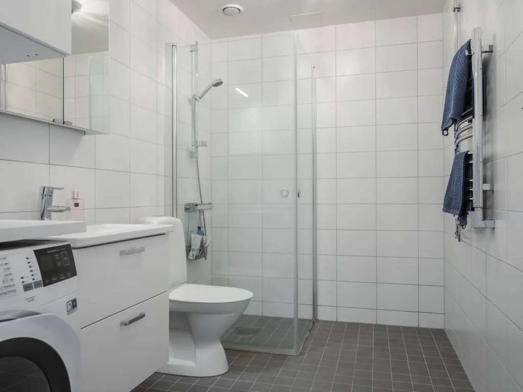 Salles de bain - Modern Studio Flat with Balcony in Gotland