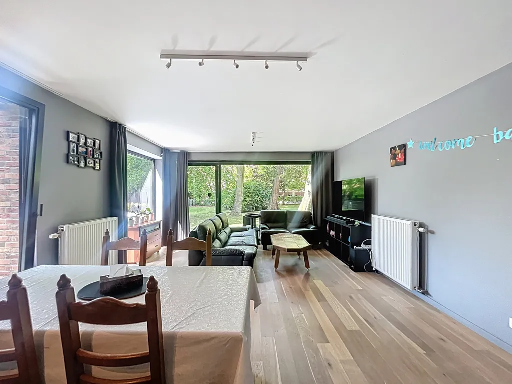Söögituba - 2-Bedroom Apartment with Terrace in Eeklo