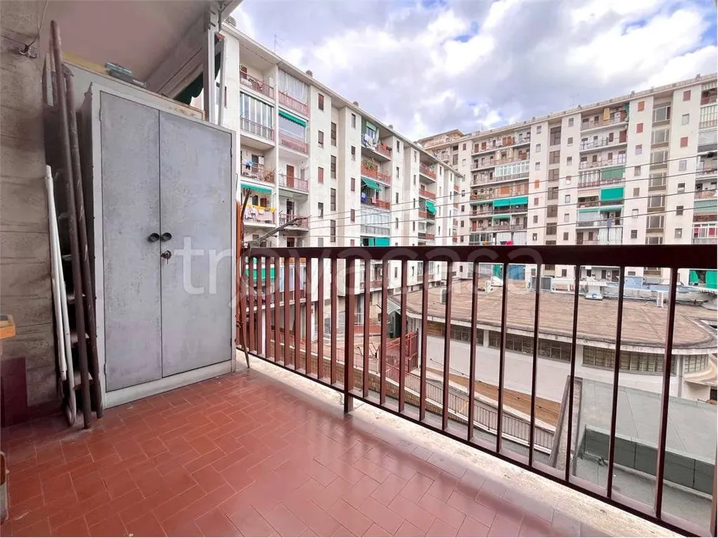 Balcon - Bright Apartment with Balconies in Turin