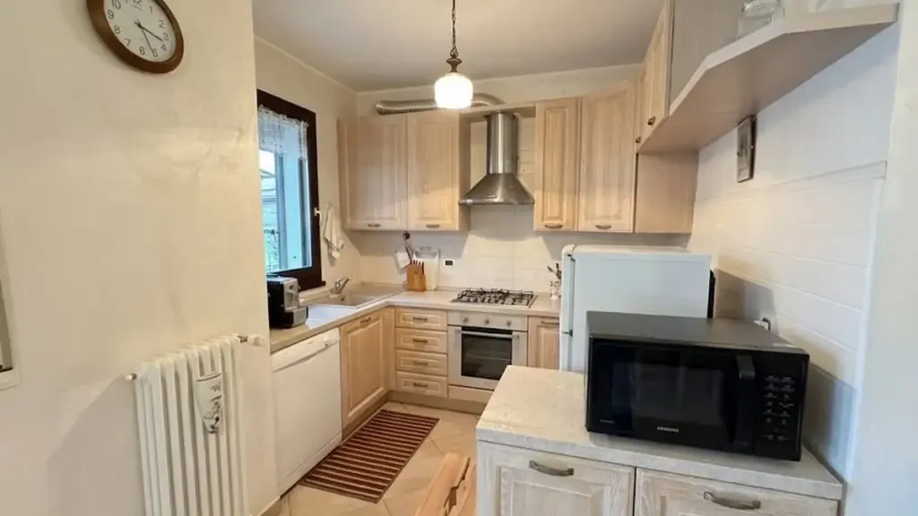 Cuisine - Panoramic Apartment with Balcony in Pavullo Nel Frignano
