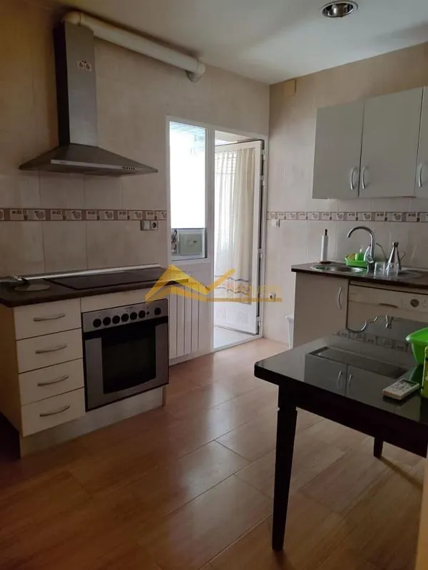 Köök - Apartment with Balcony in Linares Centre