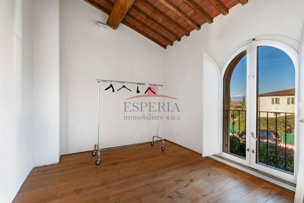 Toad - Luxury Terraced House with Garden in San Giuliano Terme