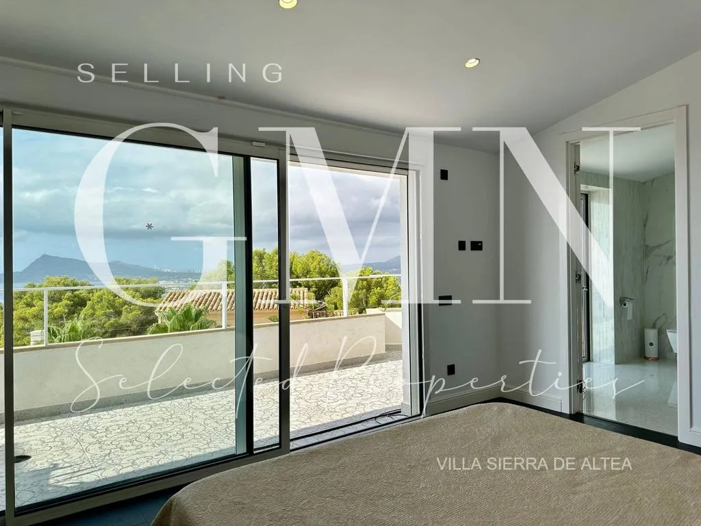 Bedrooms - Luxury Villa with Sea View in Altea