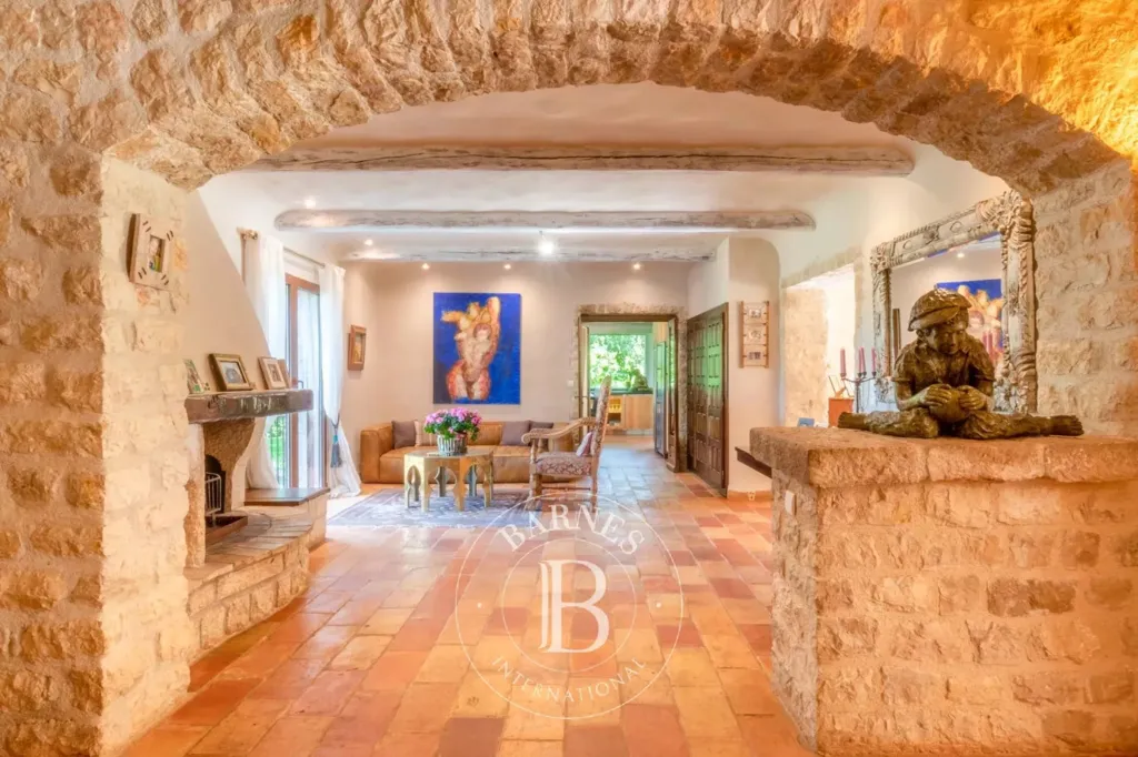 Living Room - 14-room house in Roquefort-les-Pins