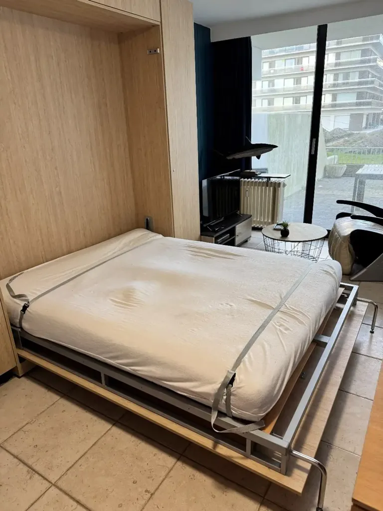 Chambres - Studio Meublé avec Terrasse à De Panne