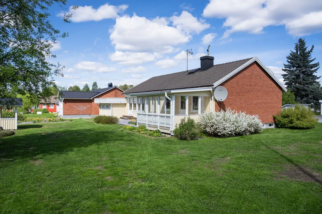 Jardin - 1-Storey House with Garden in Burträsk
