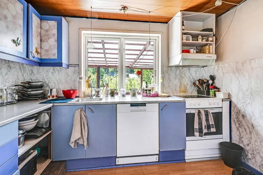 Cuisine - 1930s Villa with Garden in Vorbasse