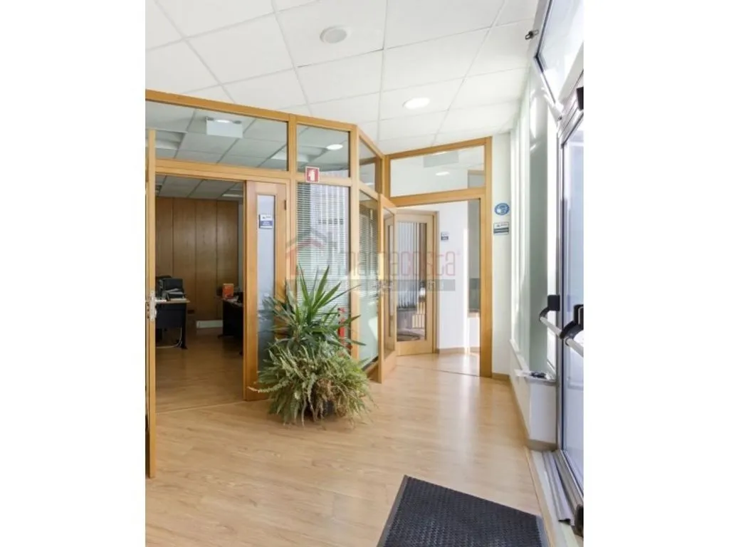 hallway_entrance