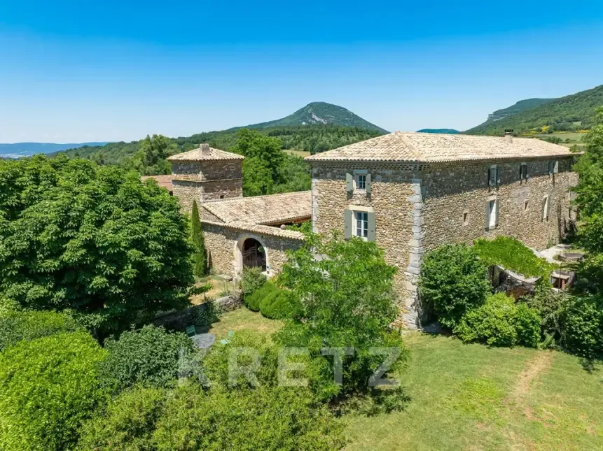 Õhuvaade - Patrimonial Home with Pool in Drôme Provençale