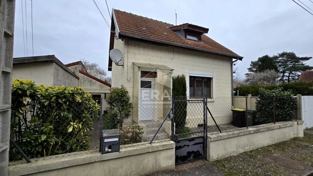 Välivaade - Detached House with Garden in Tergnier