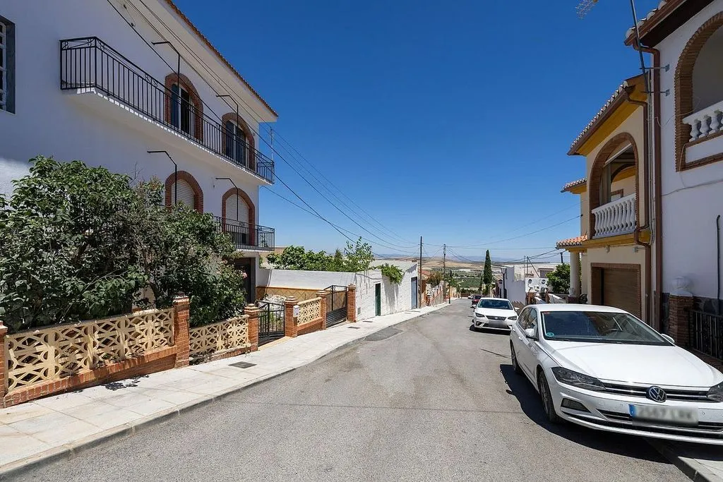 Välivaade - 1-Bedroom Flat with Balcony in Escúzar