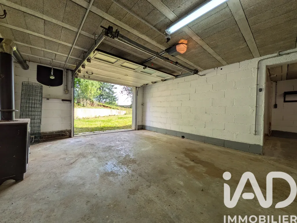 Garage - Renovated Pavilion with Terrace in Dun-sur-Meuse