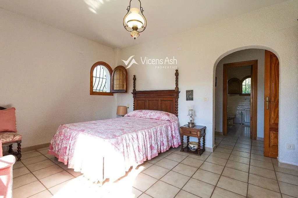 Bedrooms - Villa with Pool and Terrace in Jávea