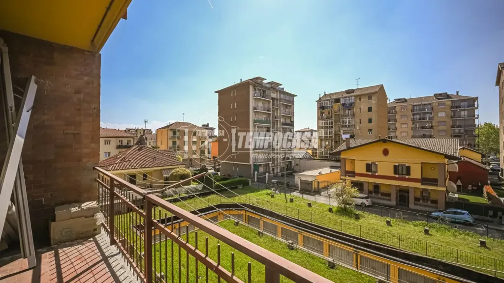 Balcon - Balcony Flat in Collegno